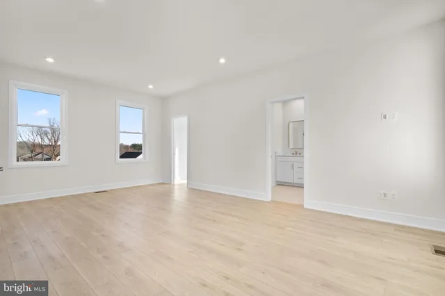 $700,052 | 1045 Captain Richards Court, Unit HOMESITE 141, Marshall, VA 20115