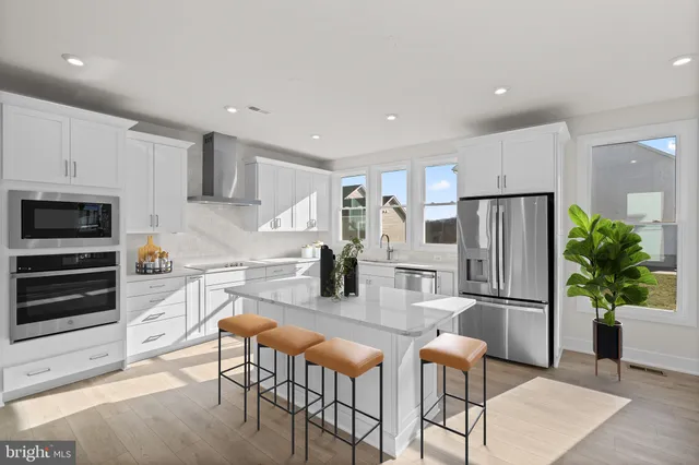 $700,052 | 1045 Captain Richards Court, Unit HOMESITE 141, Marshall, VA 20115