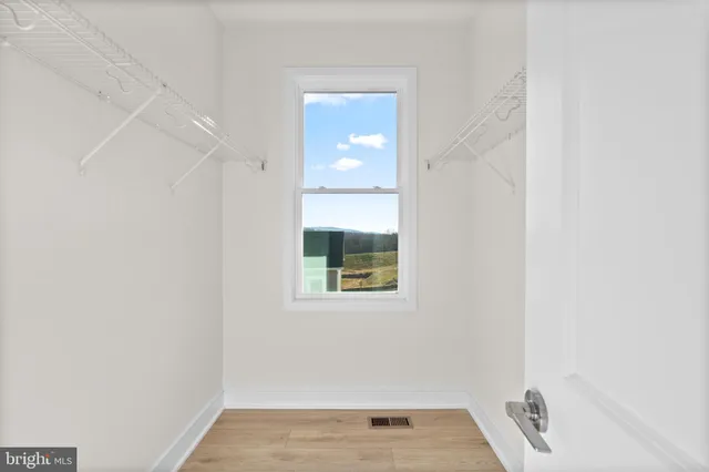 $700,052 | 1045 Captain Richards Court, Unit HOMESITE 141, Marshall, VA 20115