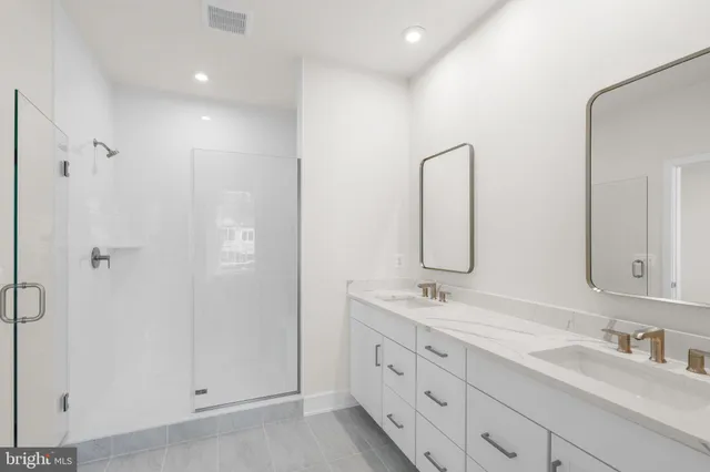 $700,052 | 1045 Captain Richards Court, Unit HOMESITE 141, Marshall, VA 20115