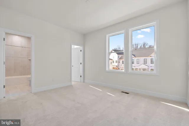 $700,052 | 1045 Captain Richards Court, Unit HOMESITE 141, Marshall, VA 20115