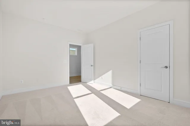 $700,052 | 1045 Captain Richards Court, Unit HOMESITE 141, Marshall, VA 20115