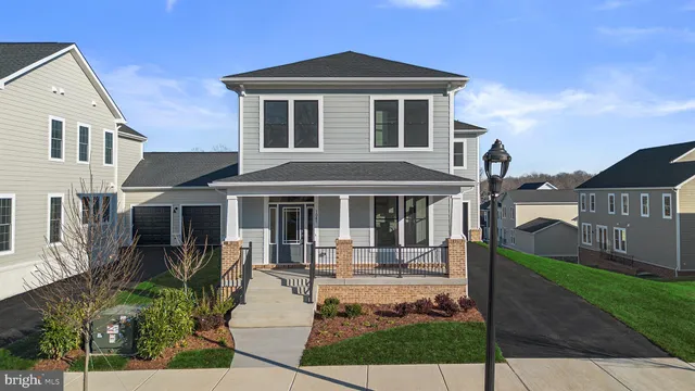 $700,052 | 1045 Captain Richards Court, Unit HOMESITE 141, Marshall, VA 20115