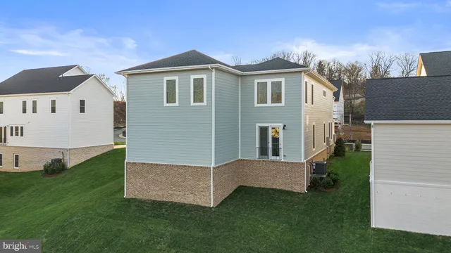 $700,052 | 1045 Captain Richards Court, Unit HOMESITE 141, Marshall, VA 20115