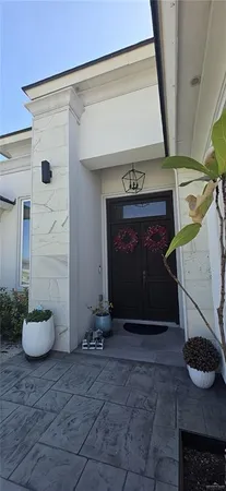 $2,400 | 2208 East 8th Street, Mission, TX 78572