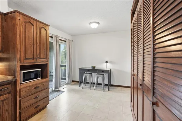 $320,000 | 612 South Montclaire Drive, Olathe, KS 66061