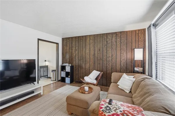 $320,000 | 612 South Montclaire Drive, Olathe, KS 66061