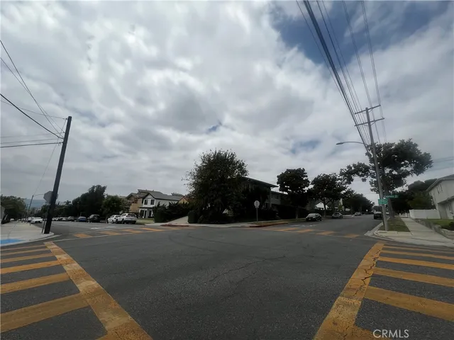 $2,100,000 | 603 North Kenneth Road, Burbank, CA 91501