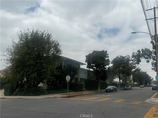 $2,100,000 | 603 North Kenneth Road, Burbank, CA 91501