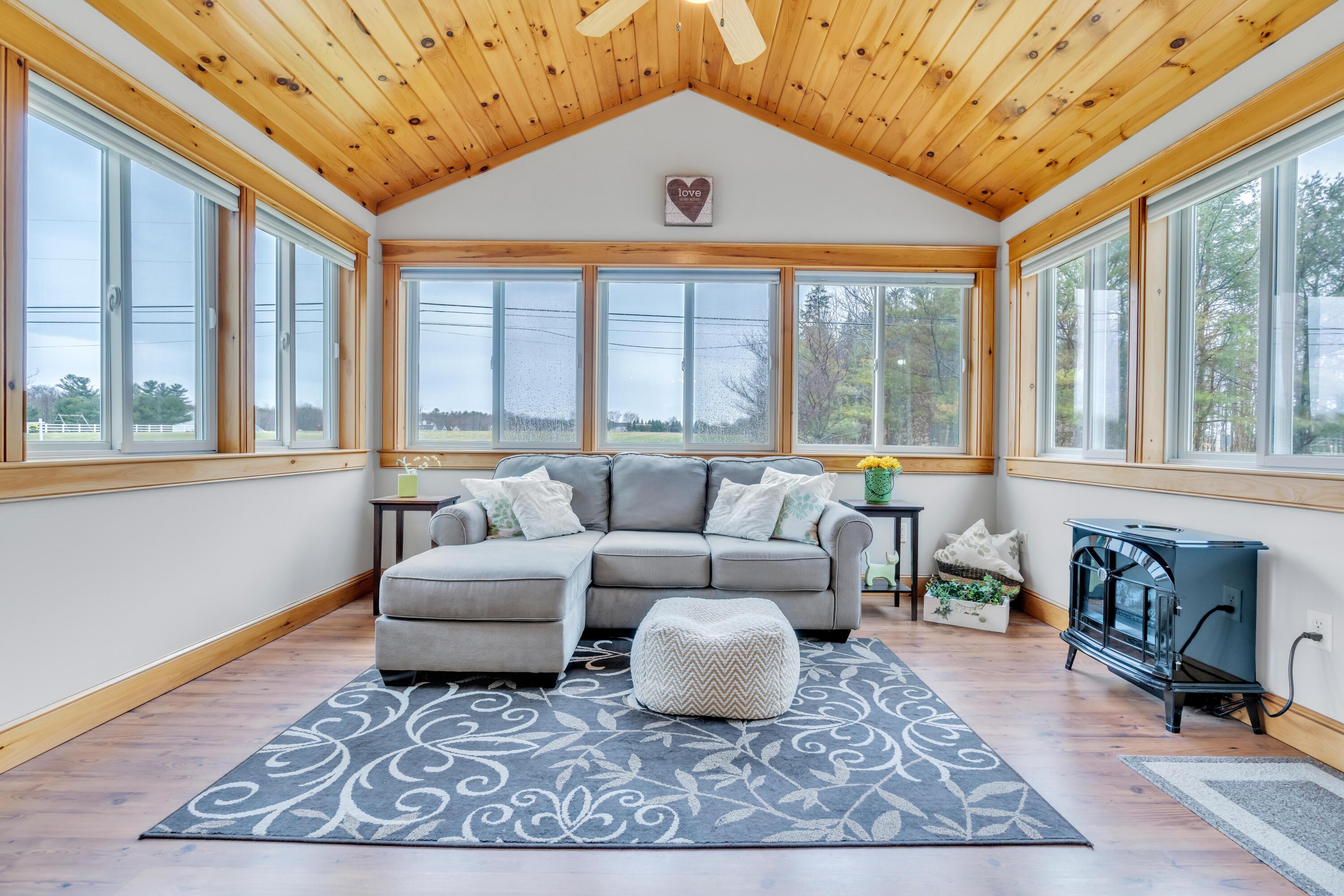 3 Cornfield Drive Springvale, ME 04083 - Photo 11 of 35 Four season room