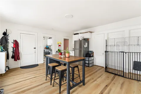 $2,250 | 19 Vale Street, Unit 2, Providence, RI 02908