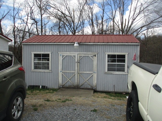 721 Hog Back Ridge Road Bethpage, TN 37022 - Photo 3 of 11