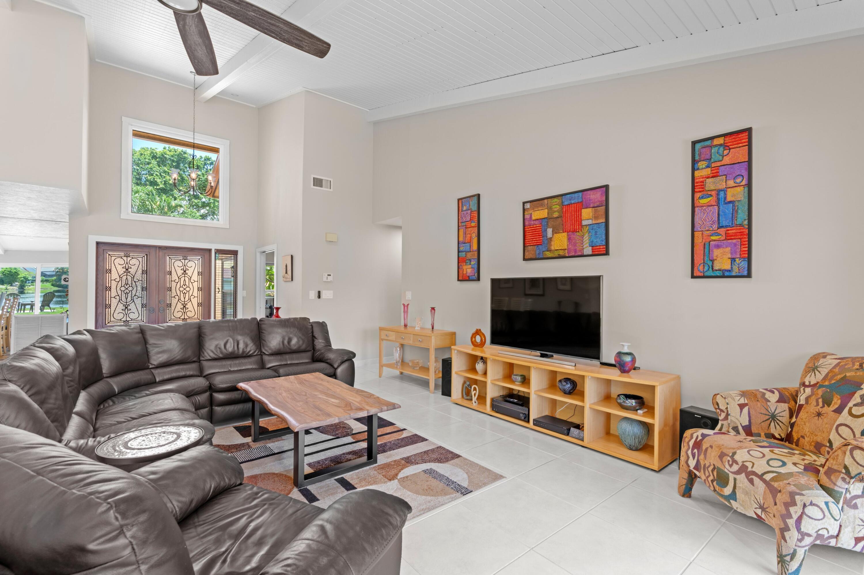 21160 Escondido Way North Boca Raton, FL 33433 - Photo 7 of 28 Living Room