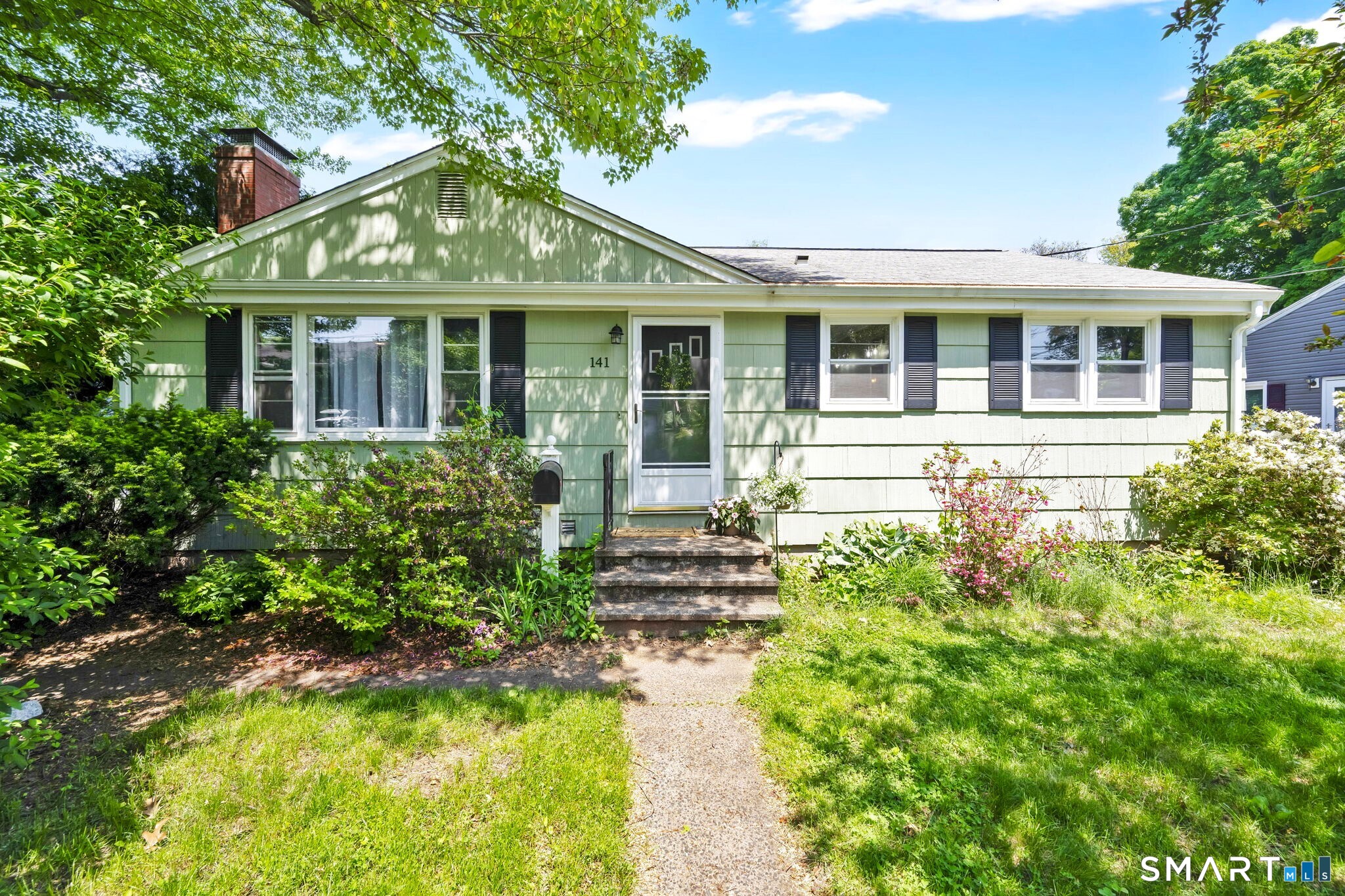 141 Tanner Street Manchester, CT 06042 - Photo 1 of 24