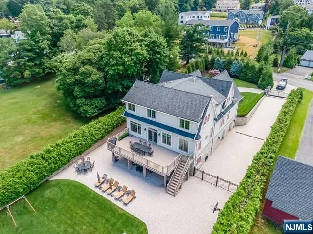 $2,795,000 | 63 Grandview Avenue, North Caldwell, NJ 07006
