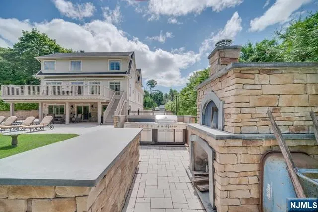 $2,795,000 | 63 Grandview Avenue, North Caldwell, NJ 07006