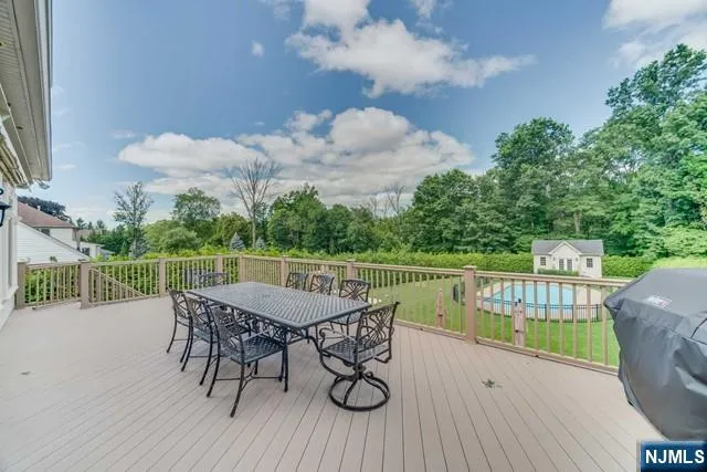 $2,795,000 | 63 Grandview Avenue, North Caldwell, NJ 07006