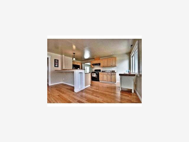 3315 Gross Road Santa Cruz, CA 95062 - Photo 3 of 9 Gallery Image 3
