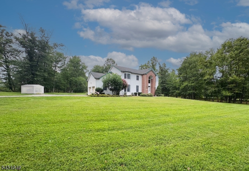 80 Plum Brook Road Flemington, NJ 08822 - Photo 2 of 46 Gallery Image 2