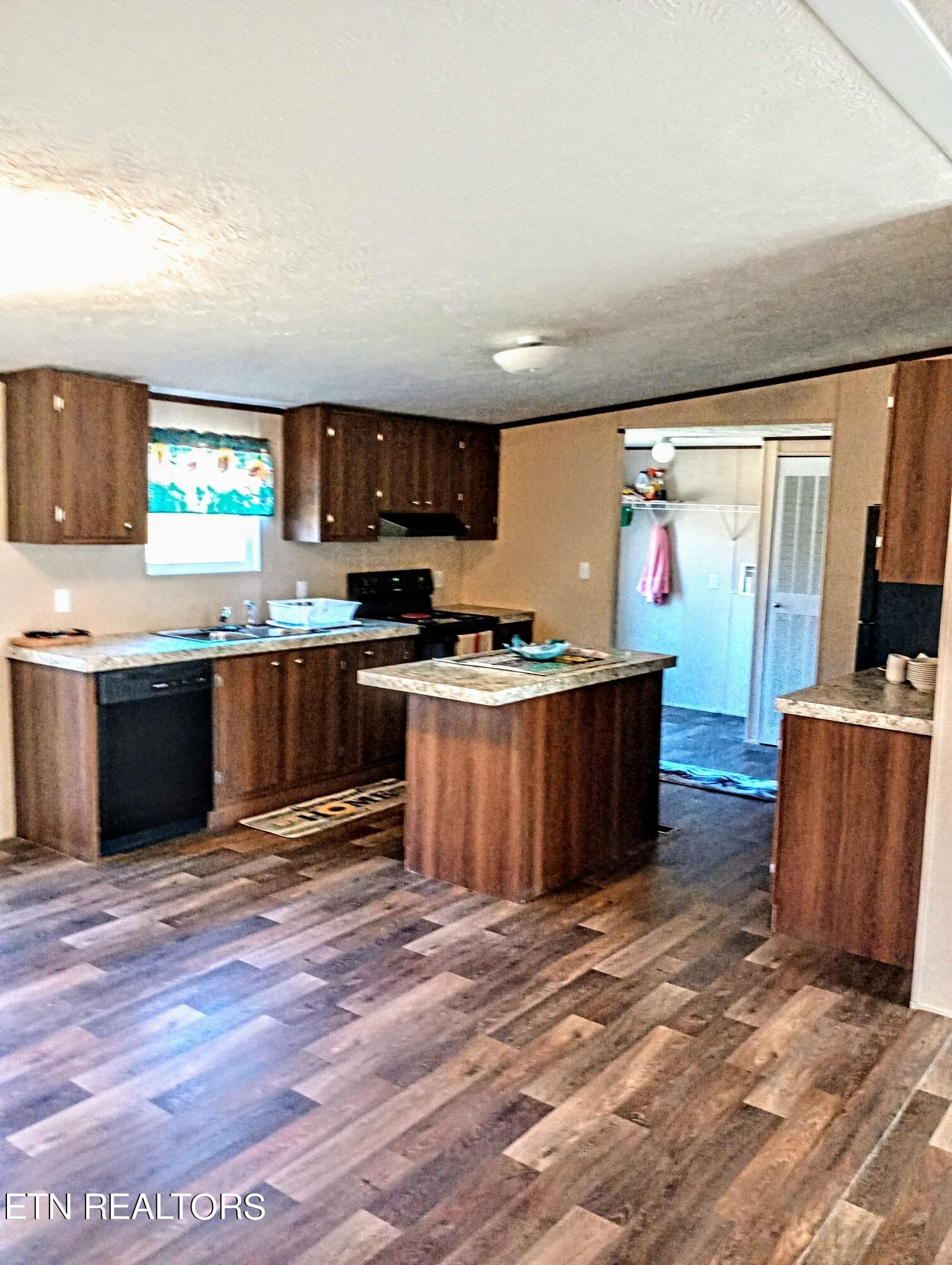 3917 Helenwood Detour Road Oneida, TN 37841 - Photo 4 of 17 Gallery Image 4