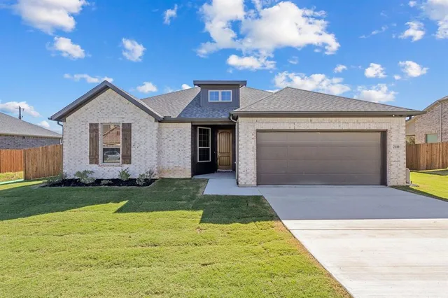 $399,900 | 2110 Briarwood Drive, Bridgeport, TX 76426