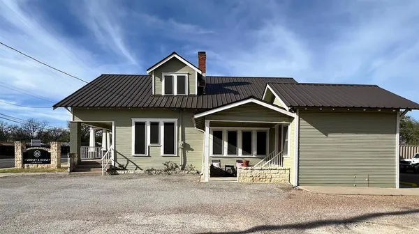 $350,000 | 306 North Austin Street, Comanche, TX 76442