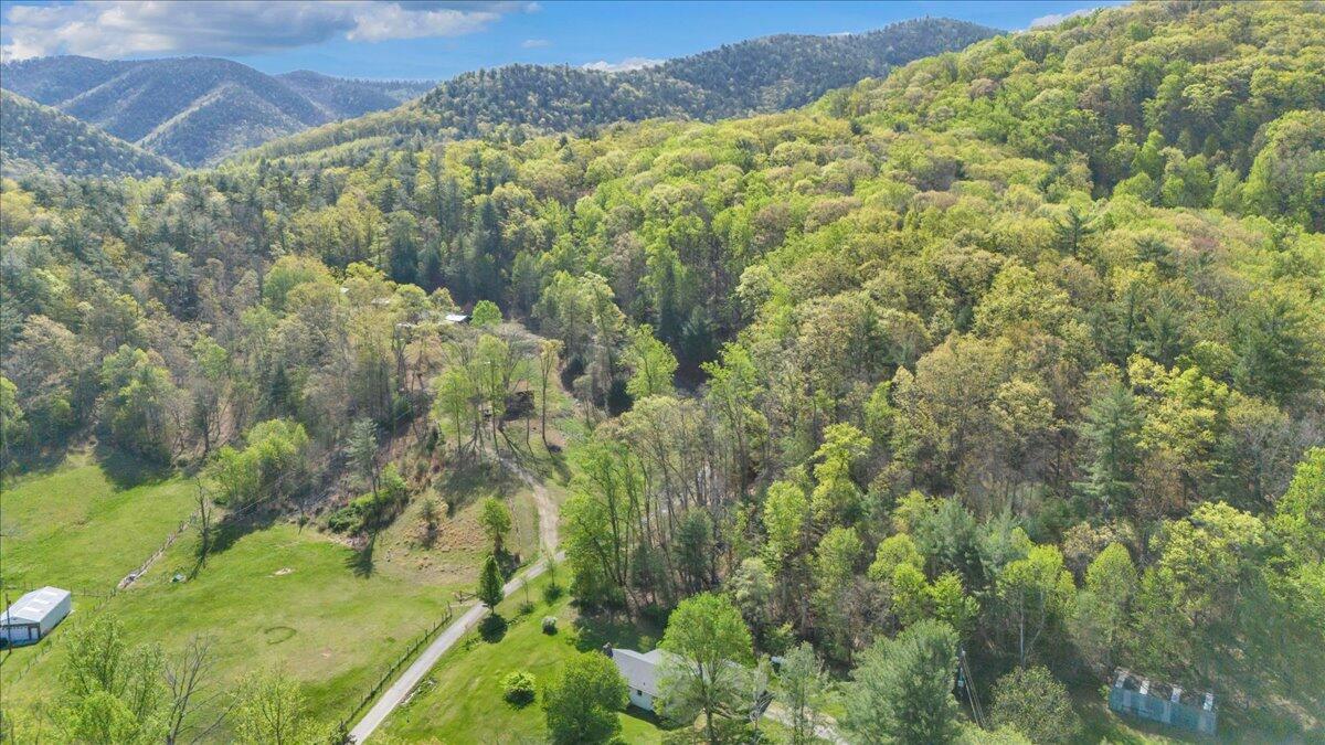 3870 Harborwood Road Salem, VA 24153 - Photo 49 of 53 49-DJI_20260414104054_0006_D
