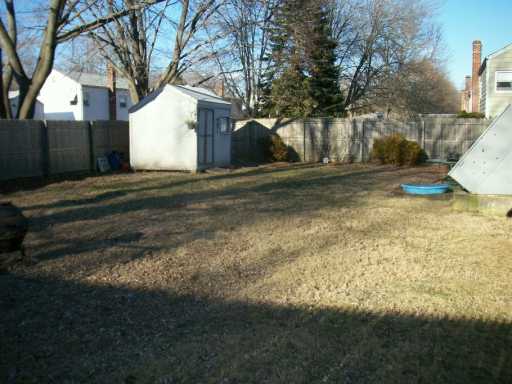 115 Glenbrook Road Warwick, RI 02889 - Photo 7 of 7 Yard/Garden.