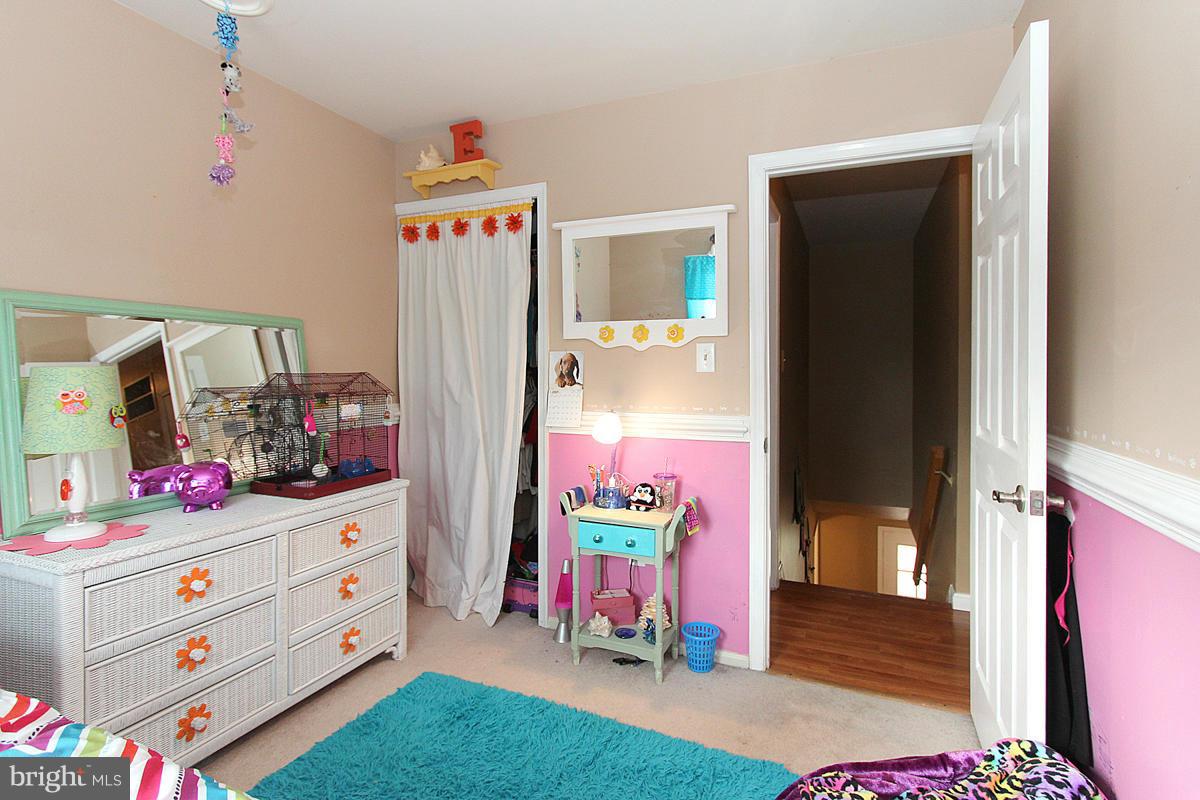 8957 Rolling Road Manassas, VA 20110 - Photo 25 of 30 Bedroom