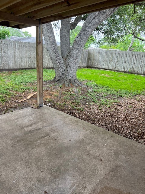 5122 Goldeneye Drive Corpus Christi, TX 78413 - Photo 13 of 14 a view of backyard with green space