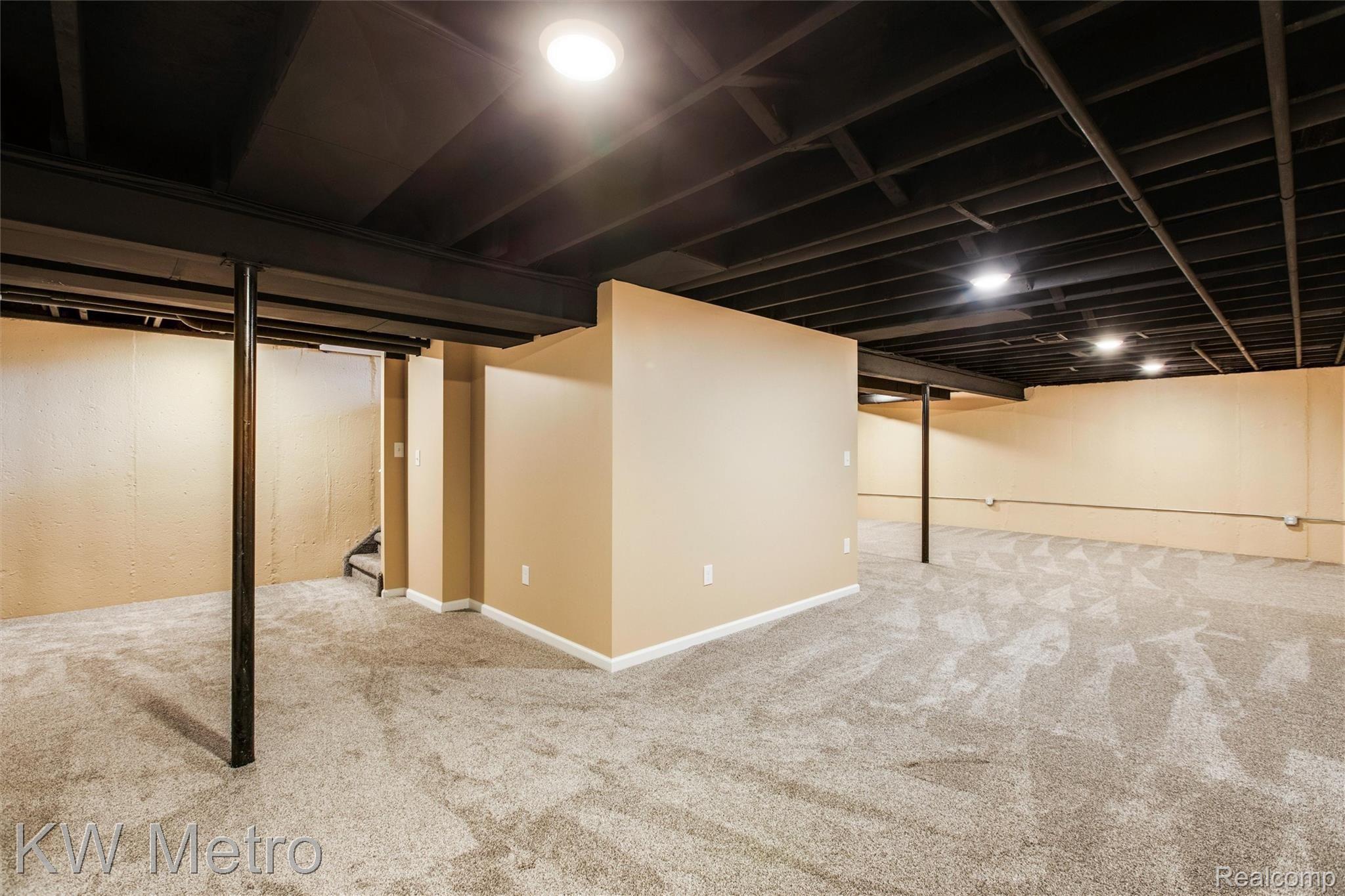30 Pine Tree Ridge, Unit 1 Waterford, MI 48327 - Photo 22 of 28 Main area basement