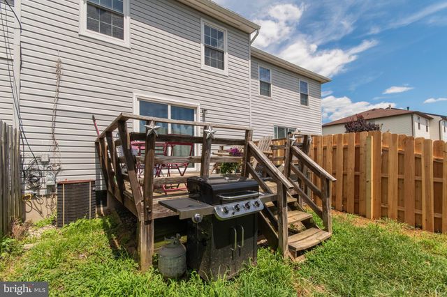 $270,000 | 18 Bordenshire Drive, Bordentown, NJ 08505