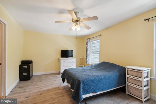 $270,000 | 18 Bordenshire Drive, Bordentown, NJ 08505