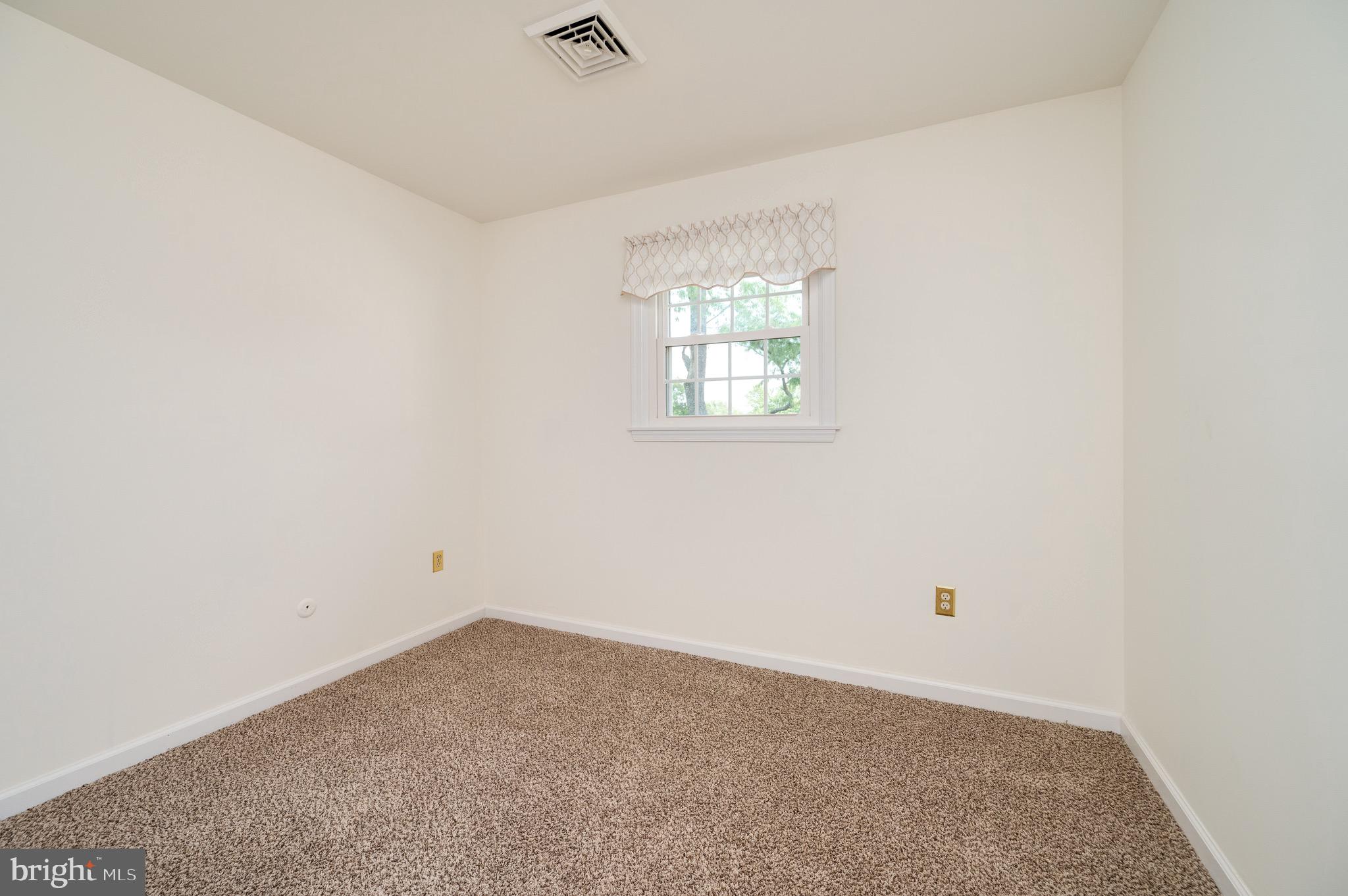 709 Tamarack Trail Reading, PA 19607 - Photo 16 of 33