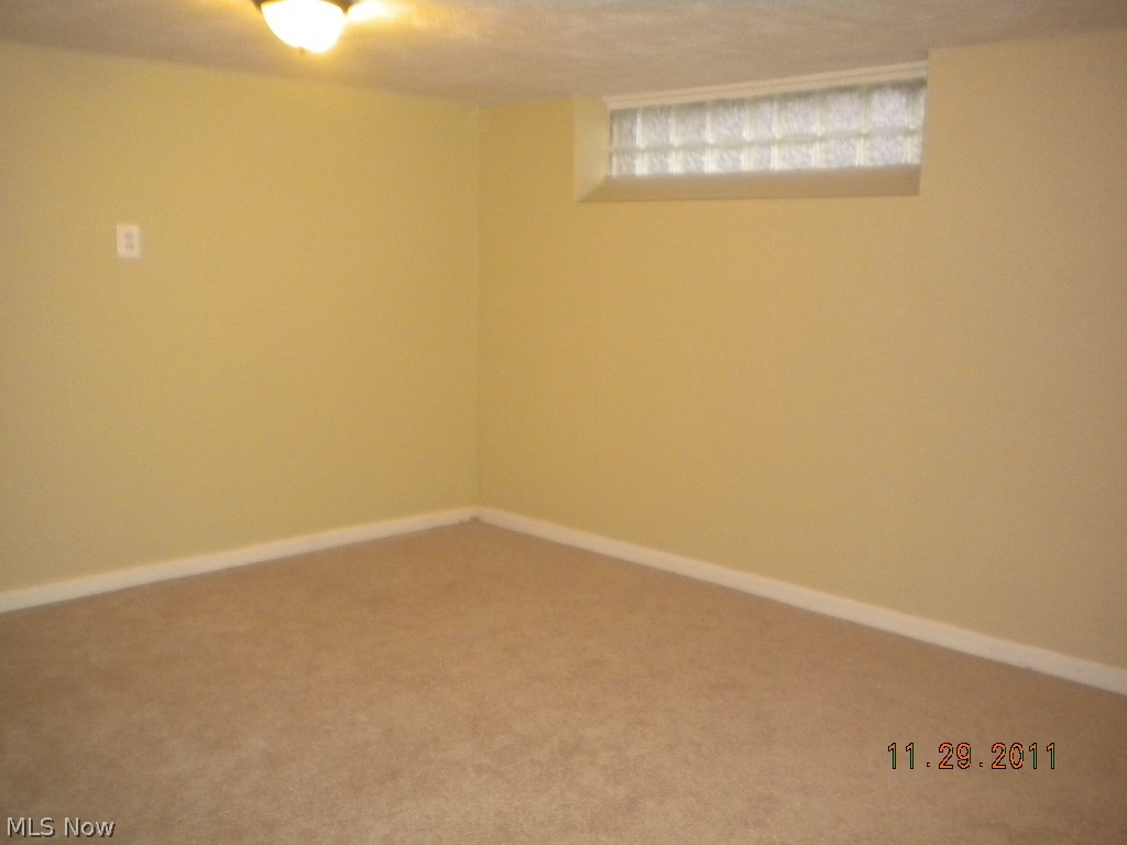 1053 Rushleigh Road Cleveland Heights, OH 44121 - Photo 2 of 12