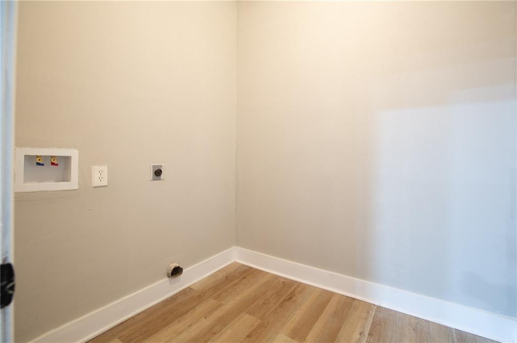 800 Post Rd Circle Stone Mountain, GA 30088 - Photo 26 of 45 a view of an empty room