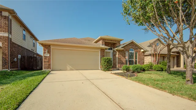 $2,390 | 26322 Creston Cliff Court, Katy, TX 77494