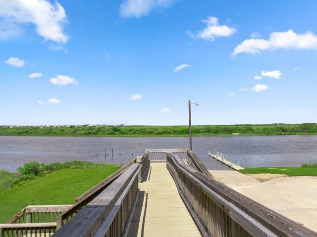 $324,000 | 1656 County Road 616, Sargent, TX 77414