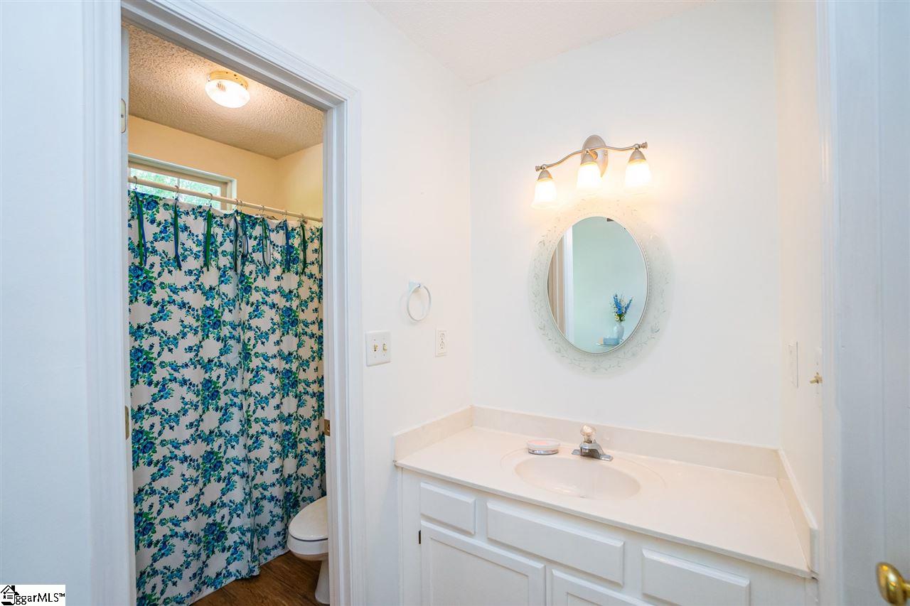 431 Griffin Road Simpsonville, SC 29680 - Photo 19 of 36 Gallery Image 19