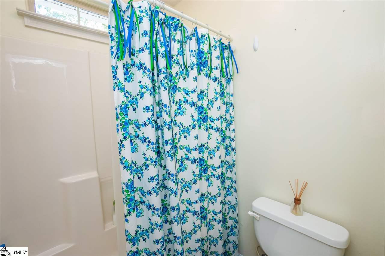431 Griffin Road Simpsonville, SC 29680 - Photo 20 of 36 Gallery Image 20