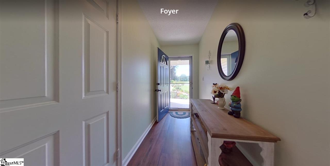 431 Griffin Road Simpsonville, SC 29680 - Photo 5 of 36 Gallery Image 5