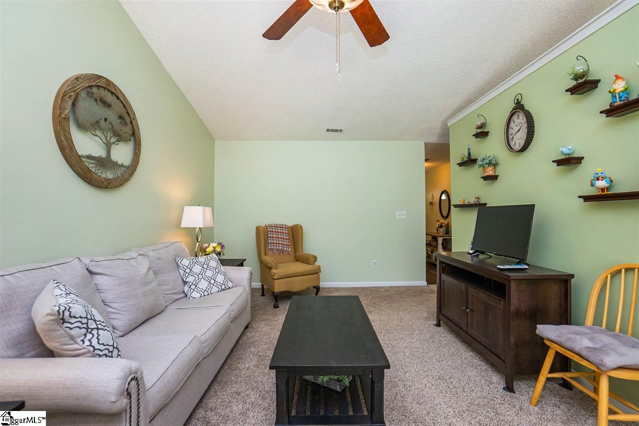 431 Griffin Road Simpsonville, SC 29680 - Photo 9 of 36 Gallery Image 9