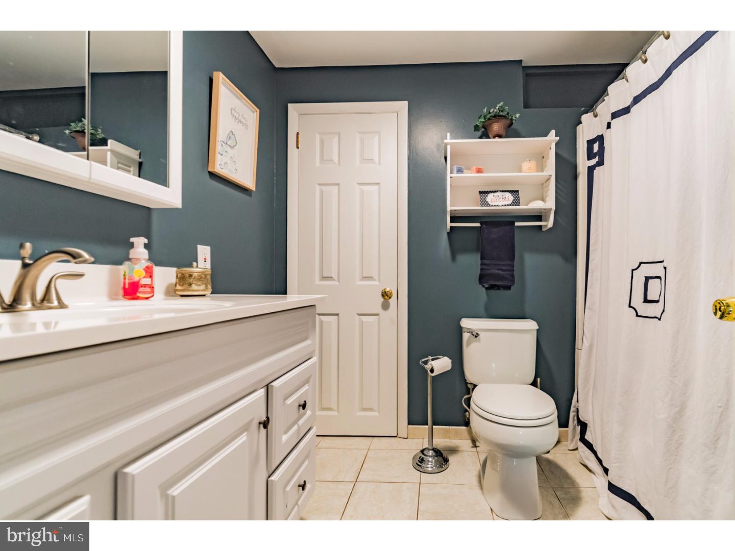 906 Oakbourne Road West Chester, PA 19382 - Photo 14 of 25 Bathroom