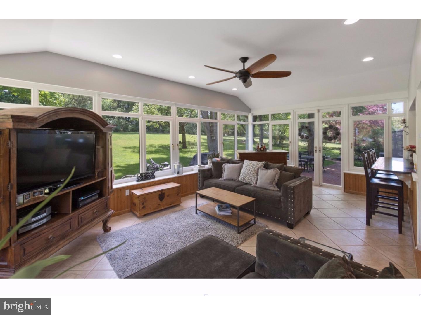 906 Oakbourne Road West Chester, PA 19382 - Photo 3 of 25 Gallery Image 3