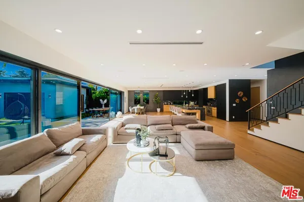 $24,950 | 5141 Varna Avenue, Sherman Oaks, CA 91423