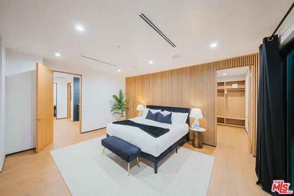 $24,950 | 5141 Varna Avenue, Sherman Oaks, CA 91423