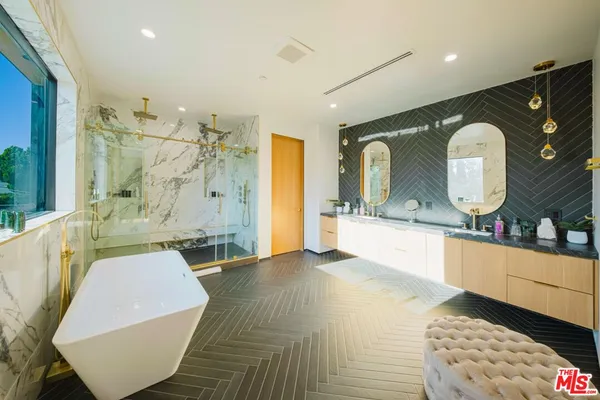 $24,950 | 5141 Varna Avenue, Sherman Oaks, CA 91423