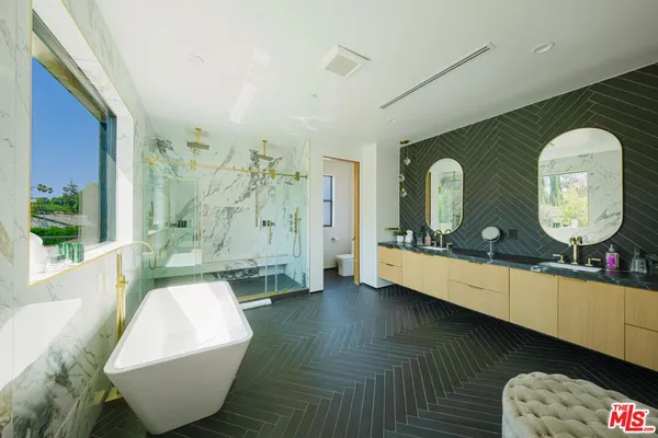 $24,950 | 5141 Varna Avenue, Sherman Oaks, CA 91423