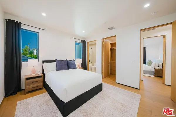 $24,950 | 5141 Varna Avenue, Sherman Oaks, CA 91423