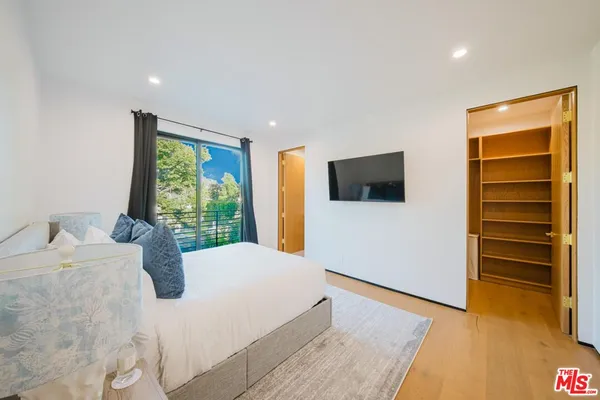 $24,950 | 5141 Varna Avenue, Sherman Oaks, CA 91423